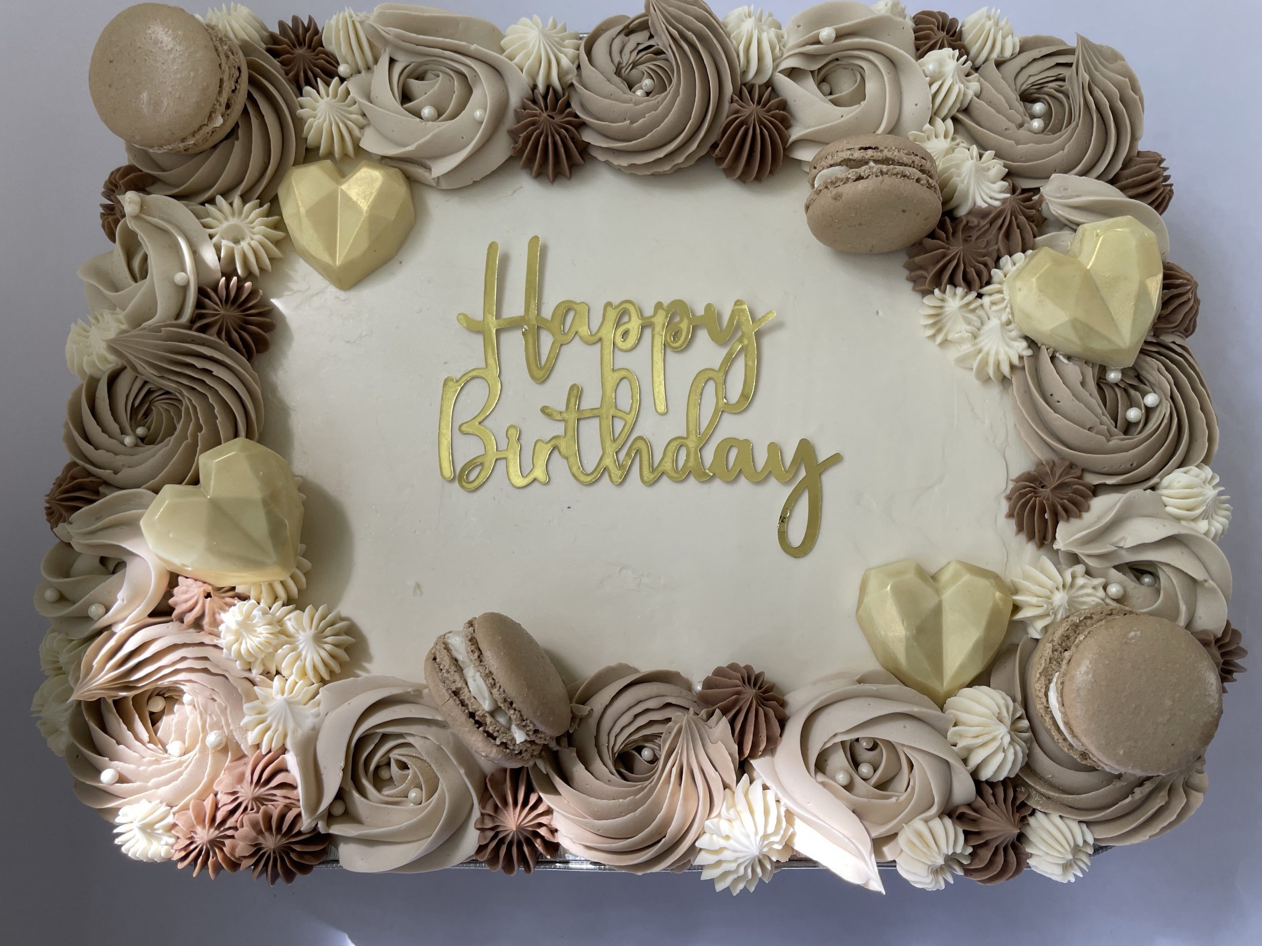 Party Layer Cake (with Chocolate Hearts & Macaron)